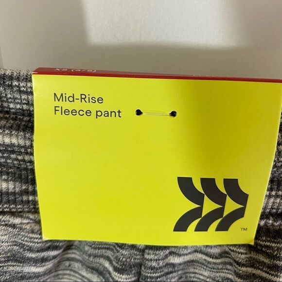 All in Motion Girls’ Mid-Rise Fleece Jogger Pants - Picture 4 of 6